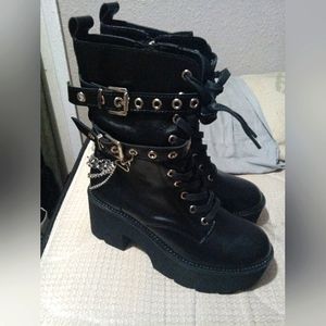 Black chain lace up combat platform boots size 9